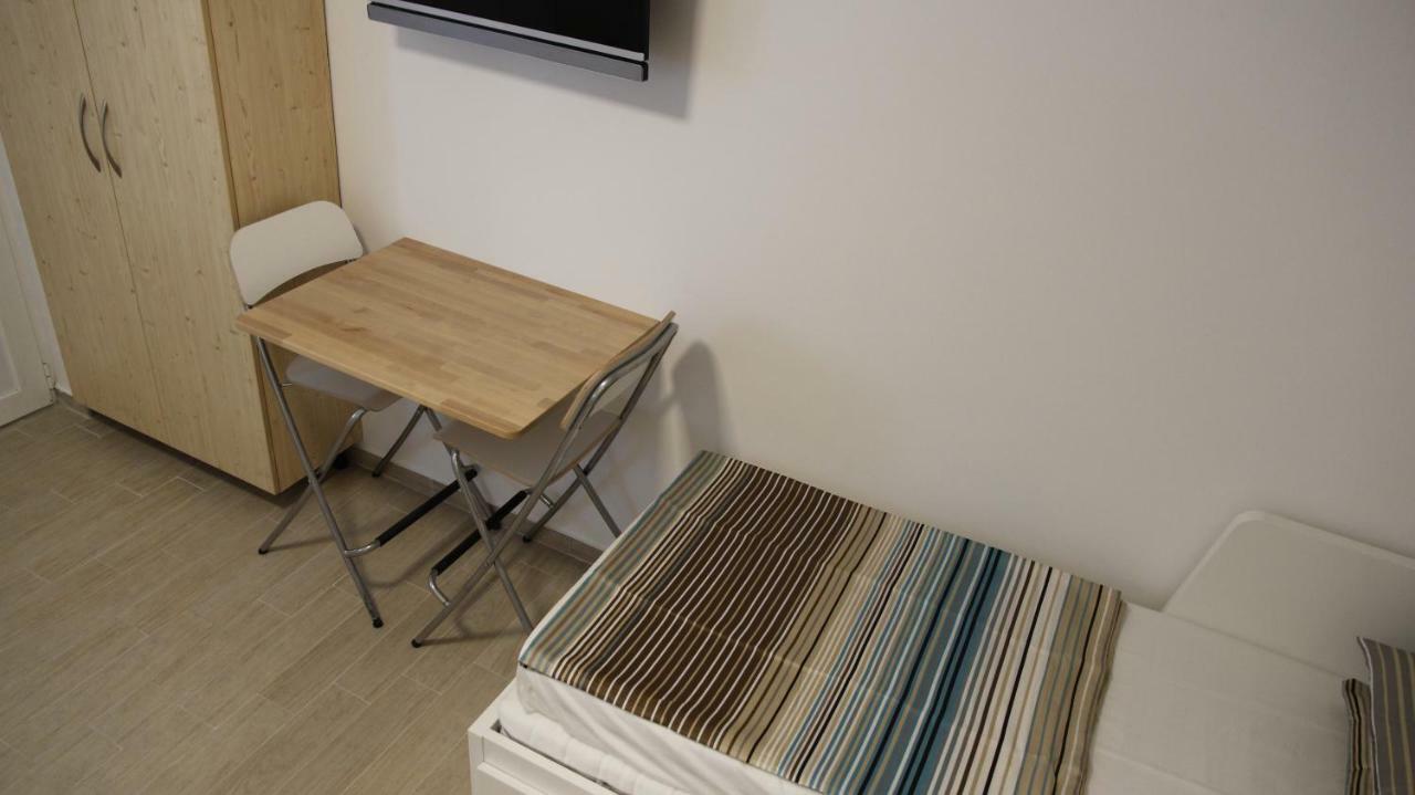 City Center Garden Apartments 시베니크 외부 사진